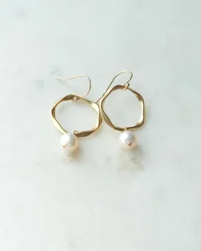 Pearl Round Earrings