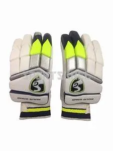 SG MAXILITE ULTIMATE Cricket Batting Gloves